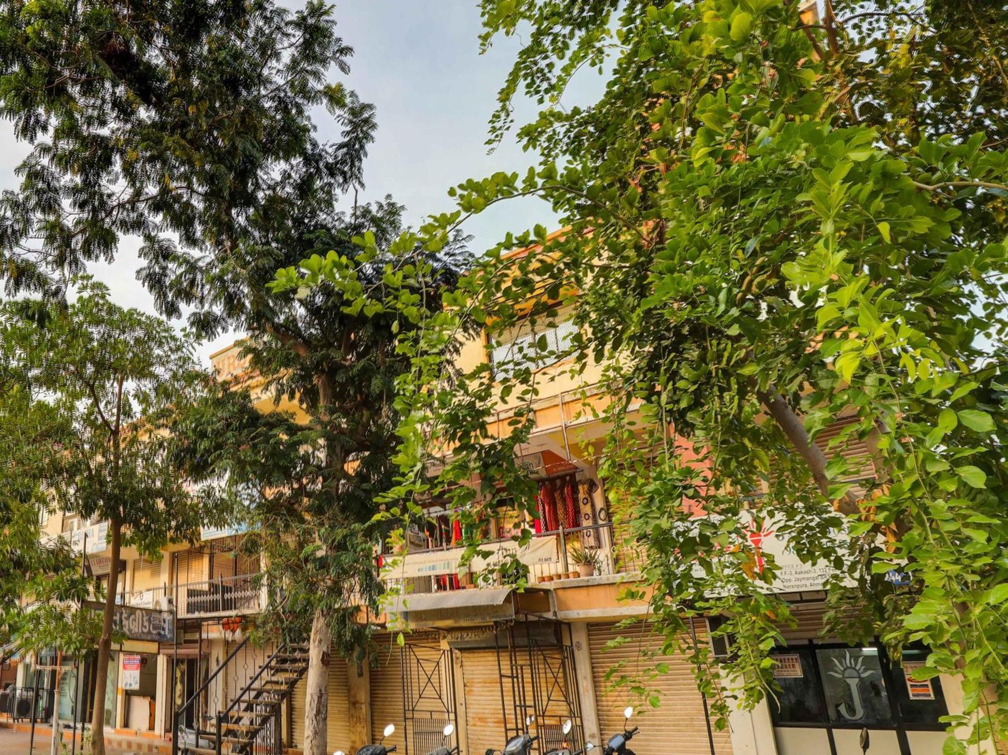 Hotel O Kb Villa Ahmedabad Exterior photo